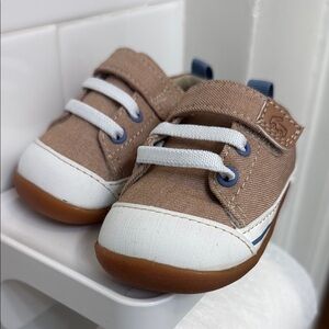 Cozy Step Baby Walker Shoes - Tan and White